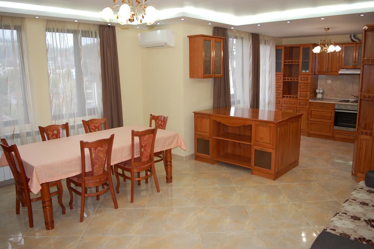 Гостевой дом Mutafova House Трявна